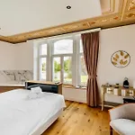 Au Chateau 103 Проживание в семье Tinlot