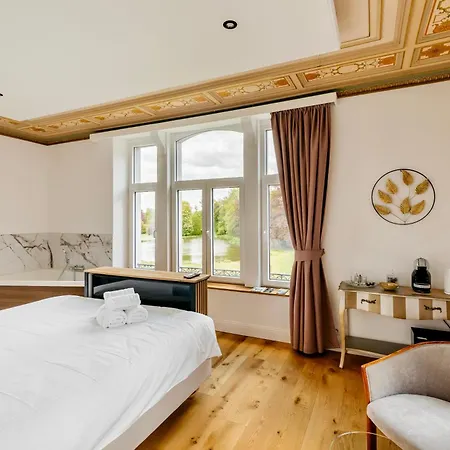 Au Chateau 103 Homestay Tinlot